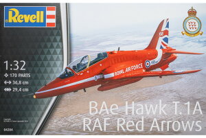 BAe Hawk T.1A Royal Air Force Red Arrows �C�M���X��R���b�h�A���[�Y �g�ݗ��ăv�����L�b�g�͌^ /Revell���x�� 1/32