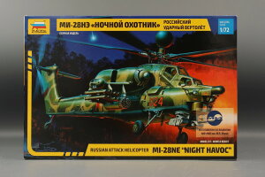 Russian���V�A attack helicopter�U���w���R�v�^�[ Mi 28NE Night hunter �g�ݗ��ăv�����L�b�g�͌^ /Zvezda�Y�x�Y�_ 1/72