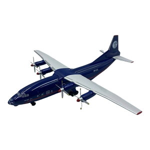 �E�N���C�i�E�G�A�E�A���C�A���X Ukraine Air Alliance �A���g�m�t An-12 / KUM Models 1/200 ��s�@�͌^ ���q�@