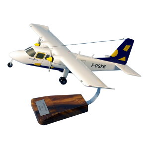 �Z���g�o�[�X�E�R�~���[�^�[ St.Barth Commuter �u���e���E�m�[�}�� BN2B �A�C�����_�[ / PS Models 1/32 ��s�@�͌^ ���q�@