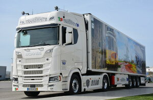 �y�\��z2027�N�����\�� Transwhite �X�J�j�A Next Gen 500S 3�� �Ⓚ�g���[���[ �z���C�g / Tekno 1/50 �~�j�J�[ �g���b�N�͌^