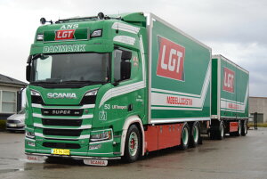 【予約】2026年発売予定 LM TRANSPORT LGT SCANIA R ハイライン CR20H リジッドボックストラック 6X2 タグアクスル リジッドボックスドローバー ターンテーブルトレーラー 6軸 トレーラー / WSI 1/50 建設