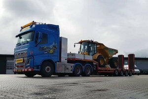y\z2026N\ JESPER THYGESEN VOLVO FH5 GLOBETROTTER 6X4 Z~Ᏸg[[ vt 4 gbN / WSI 1/50 ݋@B͌^ Hԗ