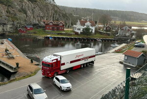y\z2026N\ LEEGWATER DAF XF 105 X[p[Xy[XLu 4X2 Ⓚg[[ 3 g[[ / WSI 1/50 ݋@B͌^ Hԗ