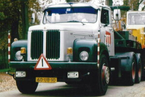 y\z2026N\ ZWAAR TRANSPORT TWENTE (ZTT) SCANIA L110 fCLu TORPEDO 6x4 gN^ / WSI 1/50 ݋@B͌^ Hԗ
