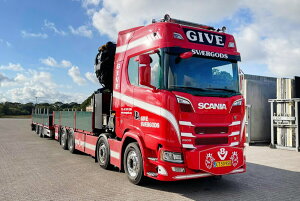 �y�\��z2026�N�����\�� Scania�X�J�j�A S HIGHLINE CS20H FLATBED TRUCK 8X2 DRAWBAR TRAILER PALFINGER PK 480 TEC Give / WSI 1/50 ���݋@�B �͌^