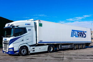 �y�\��z2026�N�����\�� DAF XG+ 4X2 ���[�t�@�[�g���[���[ - 3 AXLE Italtrans SPA / WSI 1/50 ���݋@�B �͌^