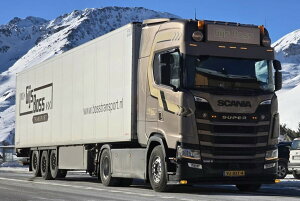 �y�\��z2026�N�����\�� Scania�X�J�j�A S HIGHLINE CS20H 4X2 ���[�t�@�[�g���[���[ 3�� Gijs Boss / WSI 1/50 ���݋@�B �͌^