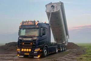 y\z2026N\ LOONBEDRIJF VD PUT SCANIA R NORMAL CR20N 4x2 3 񑀑ǃ_vg[[ _v / WSI 1/50 ݋@B͌^ Hԗ