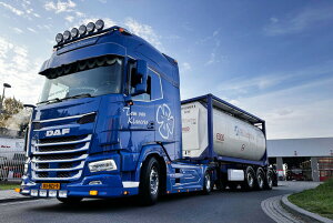 y\z2026N\ TOM VAN KLAVEREN DAF XG+ 4x2 3 30ft Reig[[ + 20ft ^NRei gbN / WSI 1/50 ݋@B͌^ Hԗ