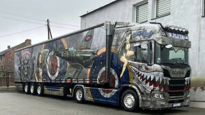 y\zPLUTA SCANIA R HIGHLINE CR20H 4X2 CURTAINSIDE TRAILER 3 gbN/WSI 1/50 ݋@B͌^ Hԗ