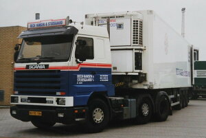 【予約】2025年発売予定 BECH HANSEN & STUDSGAARD SCANIA 3シリーズ ストリームライン 6×2 ツインステア 冷蔵トレーラー - 3軸 / WSI 1/50 建設機械模型 工事車両
