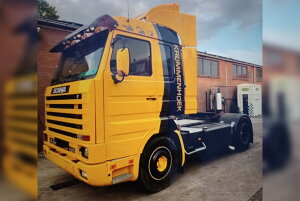 【予約】2025年発売予定 KROMMENHOEK BV SCANIA 3シリーズ ストリームライン 4×2 トラクタヘッド トラック / WSI 1/50 建設機械模型 工事車両