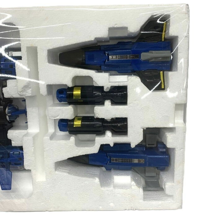 楽天市場】BANDAI(ﾊﾞﾝﾀﾞｲ) DX超合金 獣空合体 ｷﾞｶﾞﾌｪﾆｯｸｽ 星獣戦隊 