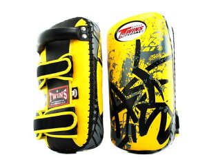 TWINS ペアキックミット 龍 黒 黄色 ムエタイ キックボクシング テコンドー 空手 総合格闘技 パンチング ミット