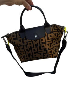 �y�C�O�z���z�y���������z�y���荢��z�����V���� LONGCHAMP ���E�v���A�[�W�� ���S �V�����_�[�o�b�O L1512 412