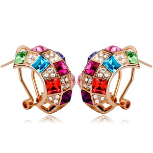 IUHA 厄除七色レインボー アミュレット ピアス スワロフスキー社製のクリスタル アクセサリー ギフト 005iuhat