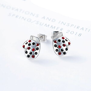 (イウハ) IUHA 【X'mas シリーズ】サンタ手袋 ピアス クリスマス スワロフスキー社製クリスタル プレゼント ギフト アレルギー対応 変色防止