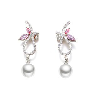 (イウハ) IUHA 【落葉】ピアス レディース 可愛い 貝パール スワロフスキー社製クリスタル 金属アレルギーと変色防止