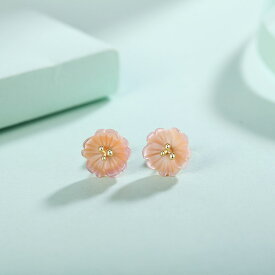 日本製 (イウハ) IUHA 【季節の花】さくら 桜 櫻 サクラ 天然シェル お花 ピアス 花びら 金属アレルギー対応 変色防止 iuha1031810017