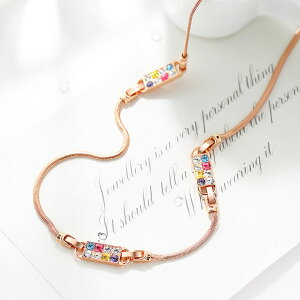 uhIUHA ϊ I_OIOlbNXi`[J[A uXbgɕϐgj SWAROVSKIXtXL[АNX^ AM[Ή ϐFh~