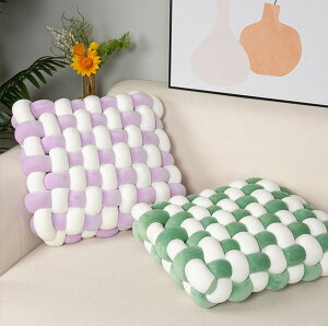 クッション 編み込み 手編み スクエアクッション もこもこ 抱っこクッション シンプル 結び目 部屋飾り お洒落 北欧 癒しアイテム 座蒲団 インテリア もちもち おしゃれ ソファー 厚め かわ