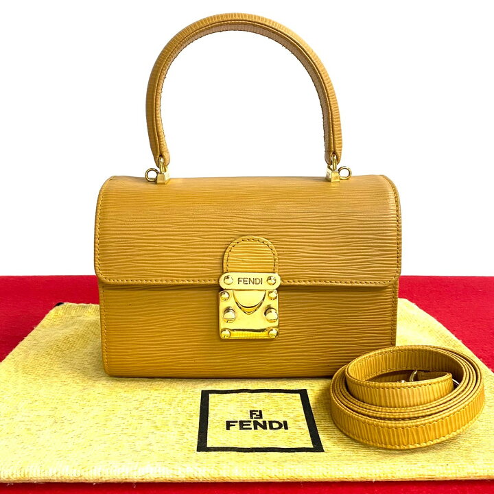楽天市場】【ポイント2倍】極 美品 希少品 FENDI フェンディ ロゴ 金具 