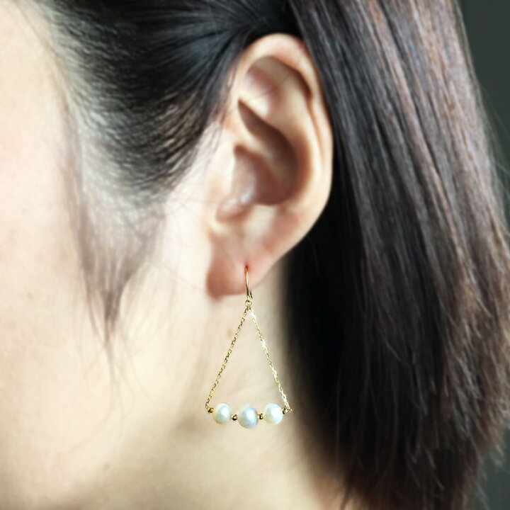 楽天市場】ピアス パール 18K トライアングル パールピアス 金属 