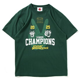 【10%OFF】阪神タイガース x PUNK DRUNKERS パンクドランカーズ 2025リーグ優勝記念TEE (D.GREEN) 半袖Tシャツ