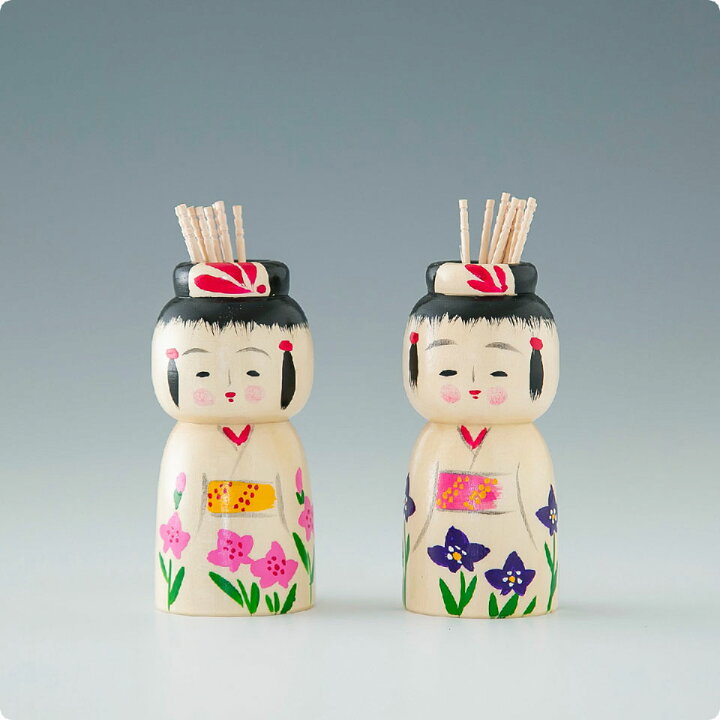 楽天市場 着後レビューで割引クーポン贈呈 ころっとしたフォルムが可愛い こけし楊枝入れ 2体セット ピンク 紫 宮城 楊枝入れ ようじ 手描き こけし かわいい ギフト 贈り物 工芸品 伝統工芸品 便利 キッチン 台所 リビング お茶の間 とろっとみやぎ