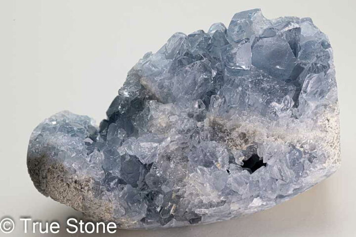楽天市場】セレスタイト 天青石 天上界 原石 517g 天使 ジオード 晶洞 