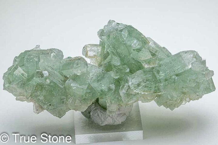 楽天市場】希少 グリーン アポフィライト クラスター 魚眼石 72g 天使  