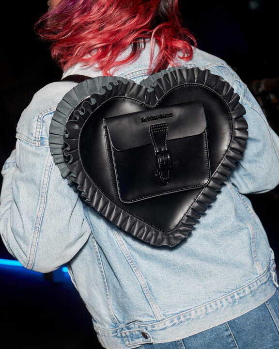 楽天市場】【お買い物マラソン】 ドクターマーチン HEART BACKPACK  