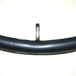 y[J[izyK㗝XizIRC `[u 700×38-43C EV p 30mm y]ԗpiz