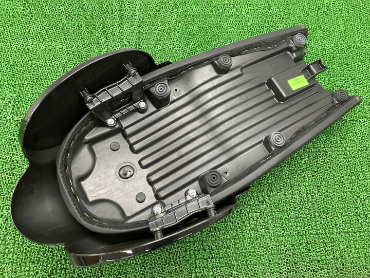 楽天市場】V7レーサー シート 在庫有 即納 モトグッチ 純正 新品 