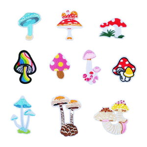 10 個のアイロン接着パッチキノコパッチジャケット衣類バックパック用