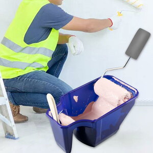 壁塗装用のDIYペイントカップを備えたローラーブラシDIYペイントプロジェクト