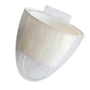 ̎ƐAԂ̔̕ǂԂ牺v^[̑A