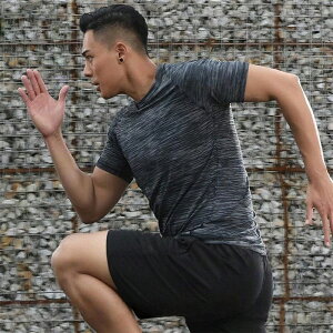 上下セット 半袖 吸汗速乾 セットアップ メンズ ランニングウェア スポーツ ルームウェア 涼しい 薄手 部屋着 夏服 部屋着 スウェット