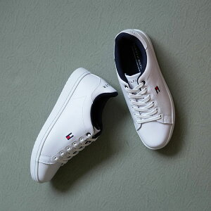 TOMMY HILFIGERig~[qtBK[j LENDAR zCg}`