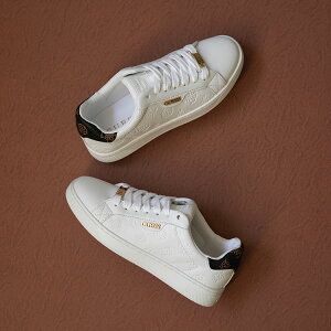 yubNtCf[P10{zGUESS QX RENZY