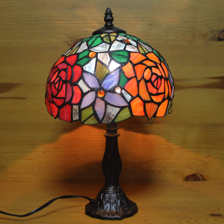 【美品】　ステンドグラス　「バラのモチーフ」　テーブルランプ 楽天市場】ステンドグラスランプ優雅な薔薇（クレアローズ） 中型 22
