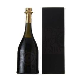 焼酎 黒豆焼酎 黒丹波 くろたんば 720ml 箱入り 25度 本格焼酎 西山酒造場 黒豆 国産原料 香ばしい 飲みやすい ギフト プレゼント 贈答用 内祝い お祝い 誕生日 高級 芳醇 深み 人気 おすすめ 和食に合う 食中酒 おしゃれ 映え 黒豆の香り 甘み 母の日