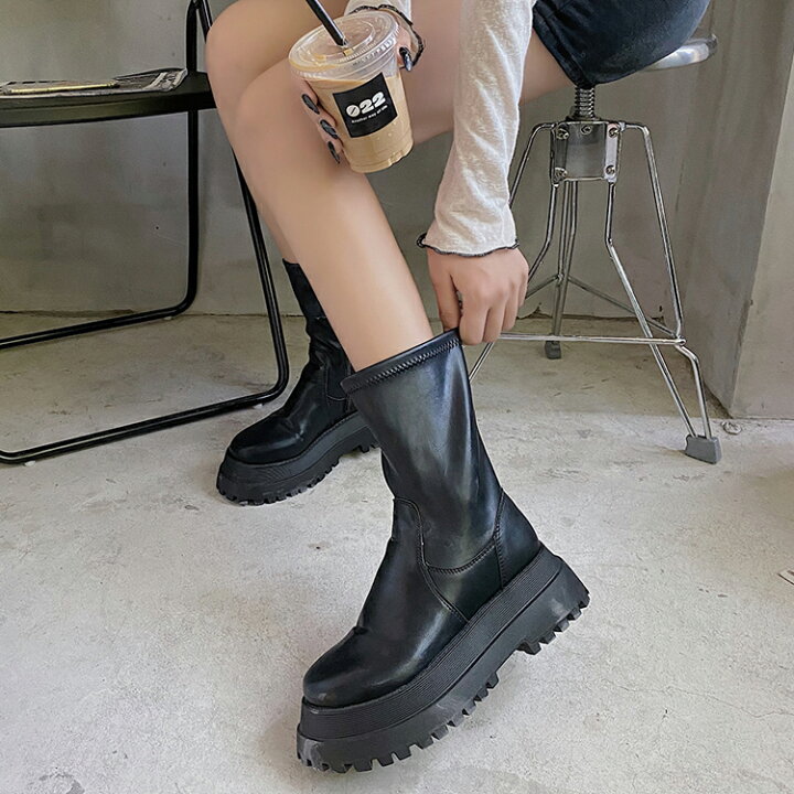楽天市場 厚底 ブーツ ショート レディース 韓国 ショートブーツ ヒール サイドジップ おしゃれ かわいい 可愛い カジュアルシューズ ブラック 黒 アウトレット 22 冬 春 春夏 Ttclub
