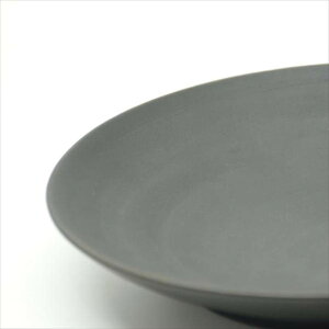 常滑焼 チャラ掛け 深皿 20cm 黒 ブラック 器 お皿 陶器 食器 おしゃれ 和食器 プレゼント ギフト 結婚祝い キッチン用品 調理器具 キッチン雑貨 川端滝三郎商店 【ラッピング対象外】