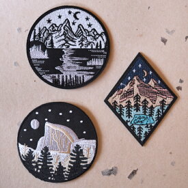 【1点】山のワッペン/アイロン糊付き/刺繍/アップリケ/キャンプ/アクセサリー制作等に/手芸