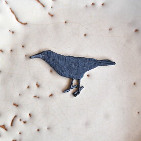 カラスのワッペン/鴉、鳥/アイロン糊付き/刺繍/手芸/動物
