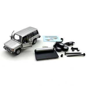 �y���������z �r-�G���N���G�C�V�����Y �O�H 1st Gen �p�W�F�� 83 �V���o�[ �X�g���C�v�� LHD 1/64�X�P�[�� 64B0191