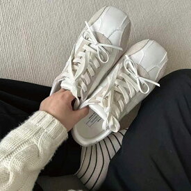 リボン スニーカー サテン 可愛い 大人 カジュアル きれいめ フラット ぺたんこ 柔らかい 疲れにくい 歩きやすい シアーリボン つき ブラック ホワイト 黒 白 [66099]