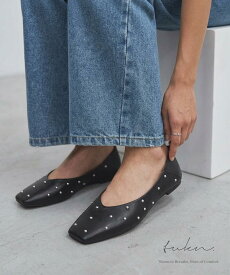 パンプス レディース スタッズ スクエアトゥ 柔らかい 歩きやすい 痛くない ローヒール フラット オフィス カジュアル きれいめ おしゃれ ブラック ホワイト 春 夏 秋 冬 通勤 仕事 黒 白 22.5〜25cm [7497]